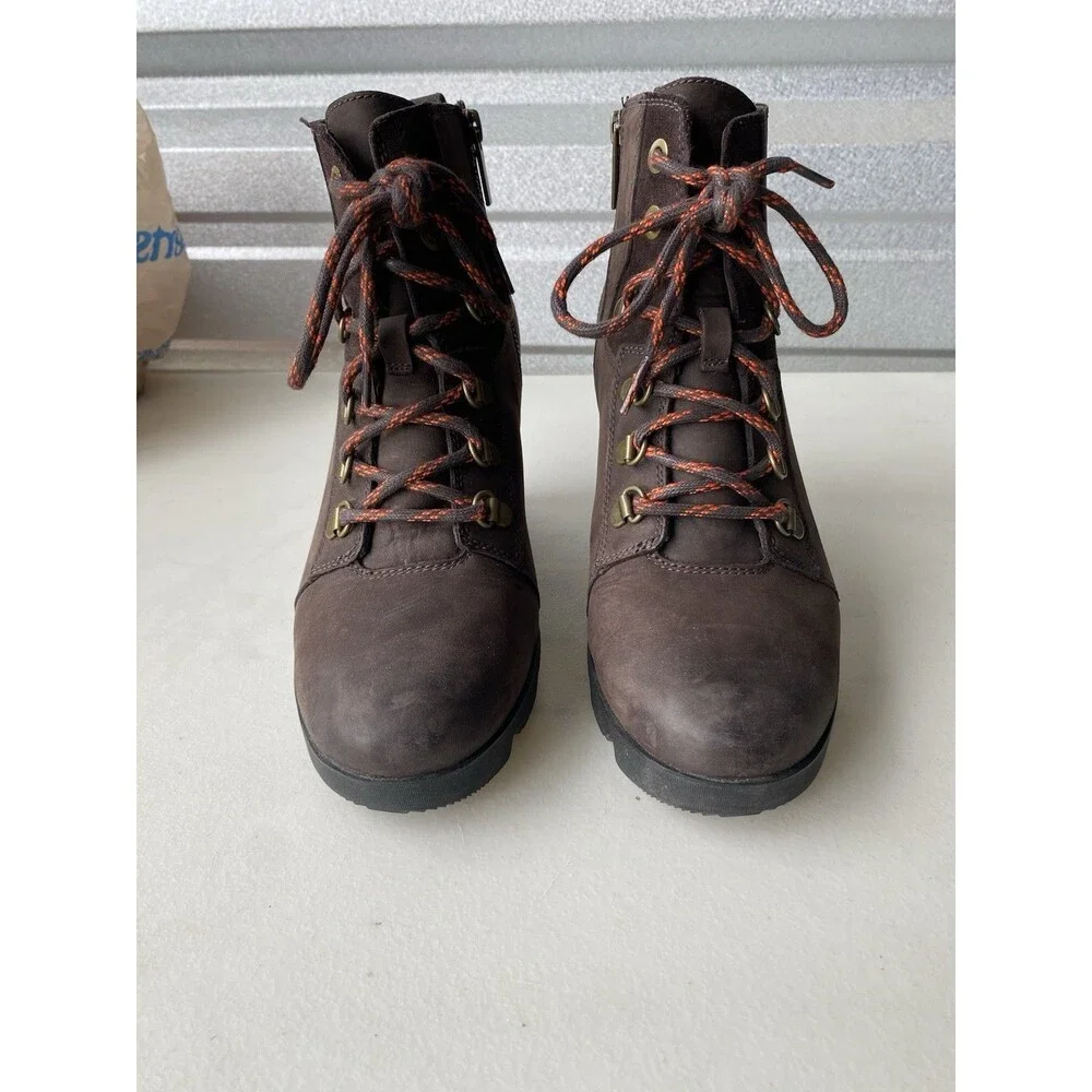 SOREL Joan Laceup WEDGE BOOTS All Weather Ankle BOOTIE Womens Size 9